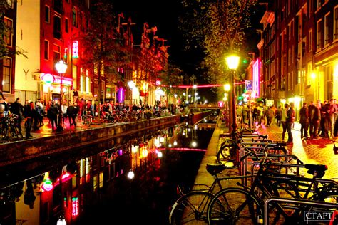 Мрачный Амстердам
 2024.04.25 09:17